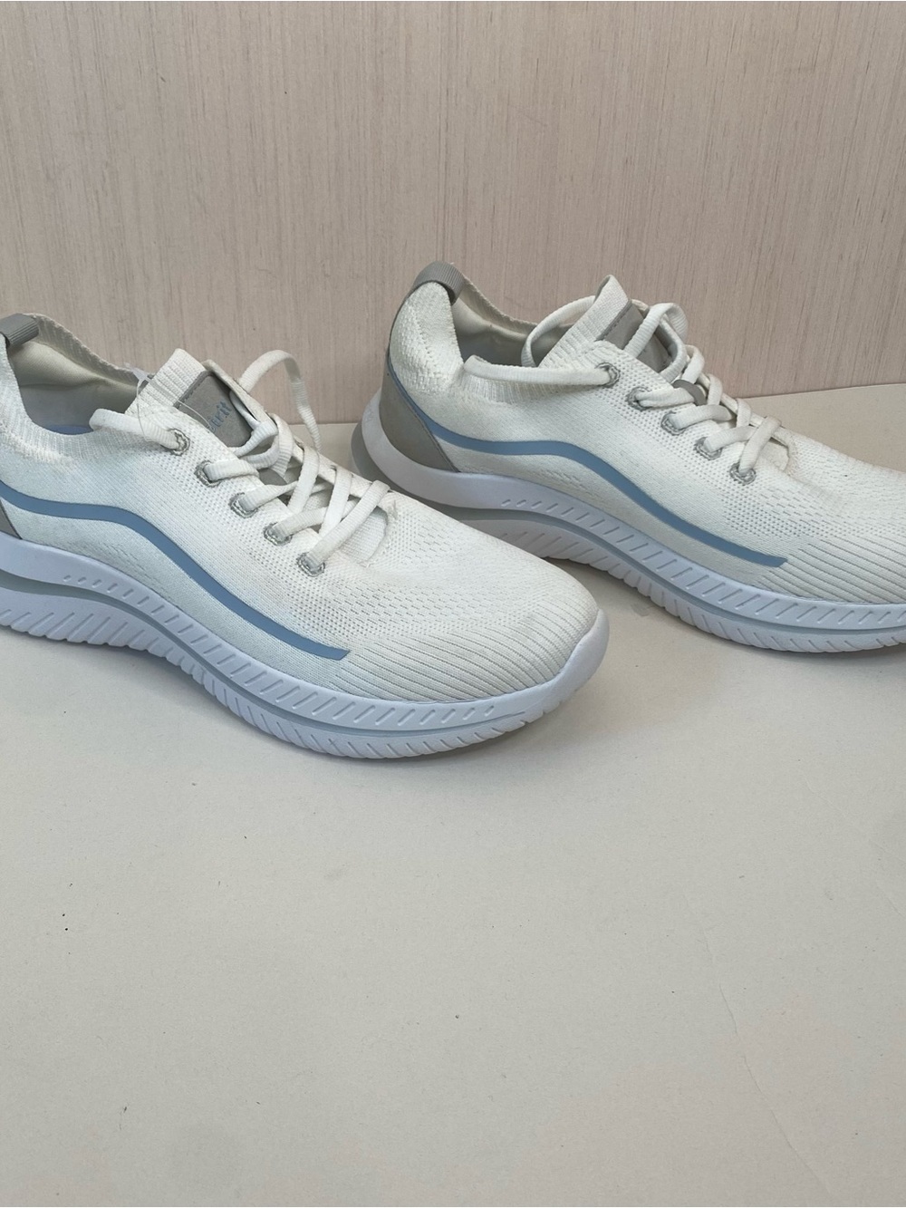 Easy Spirit Women’s Gage Lace-Up Casual Sneakers White/Gray/Blue 9.5M - Picture 3 of 9